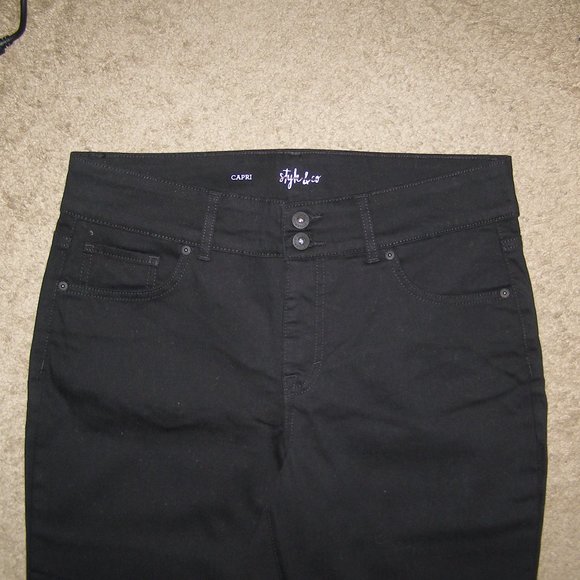 NEW size 10 Style & Co. Capri Black stretch pants - Picture 2 of 11